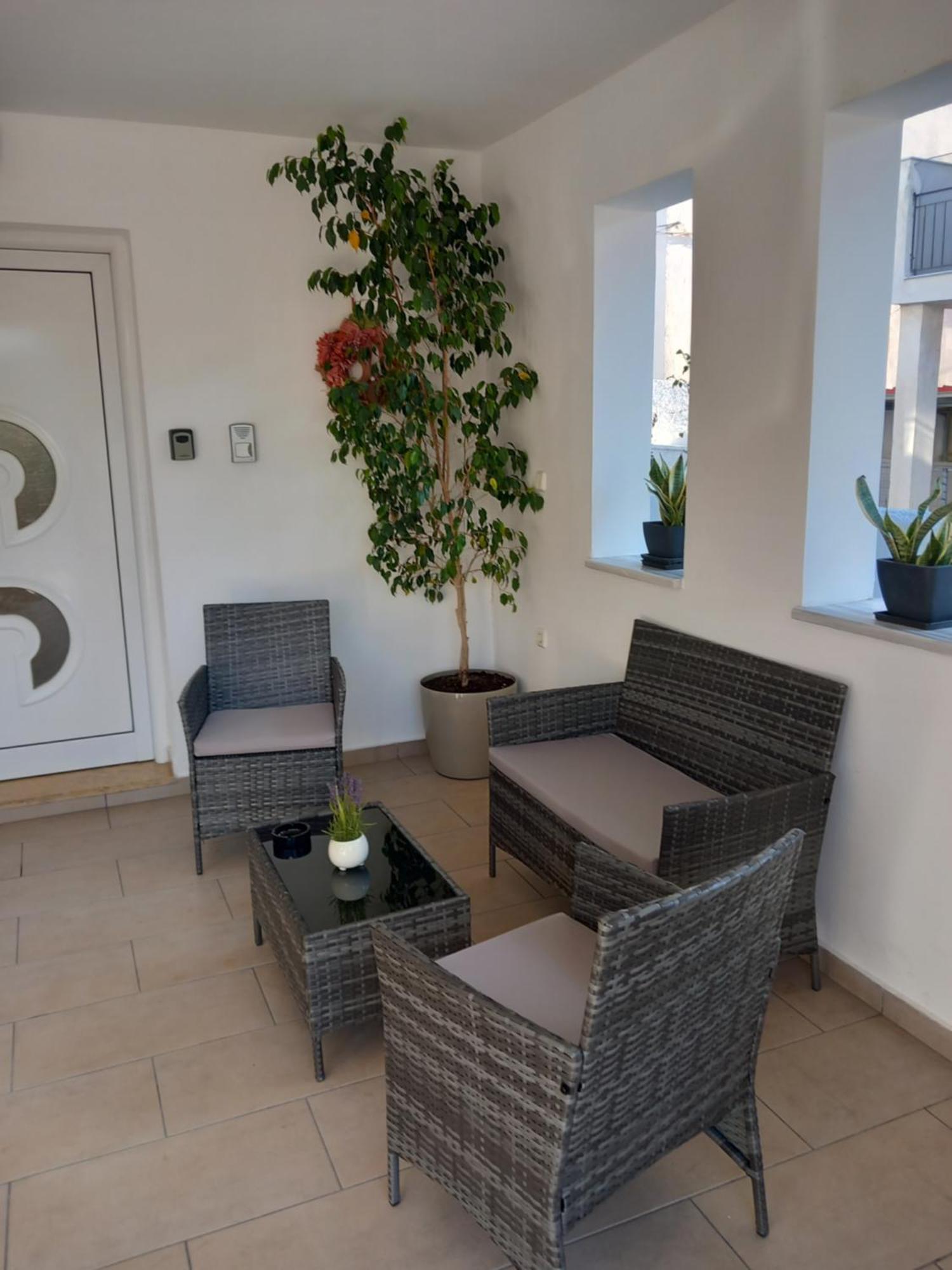 Luxury Apartment Amarynthos Exteriör bild