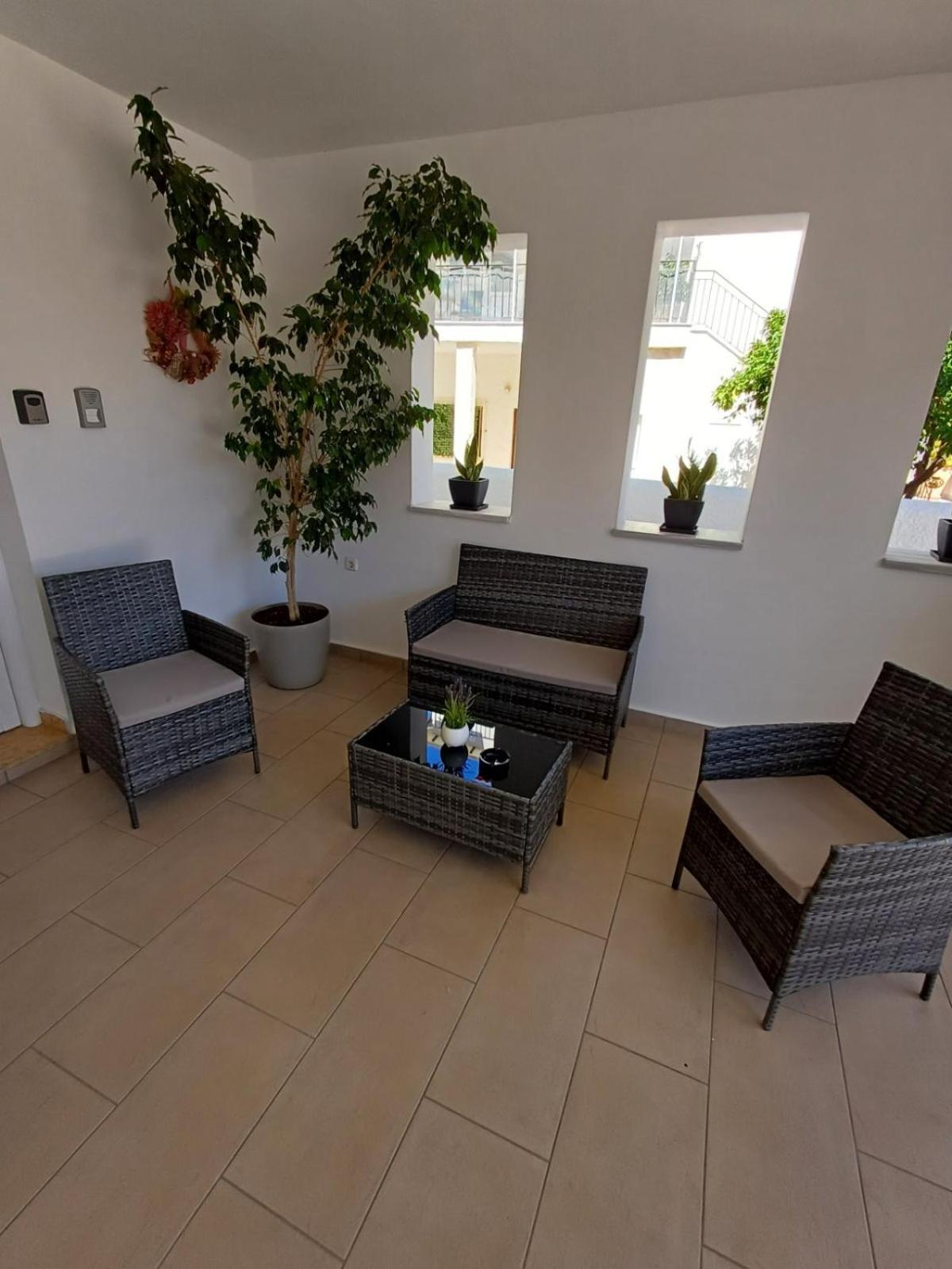 Luxury Apartment Amarynthos Exteriör bild